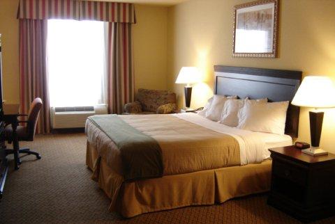 Hotel Holiday Express And South Park Plaza By Ihg 2*