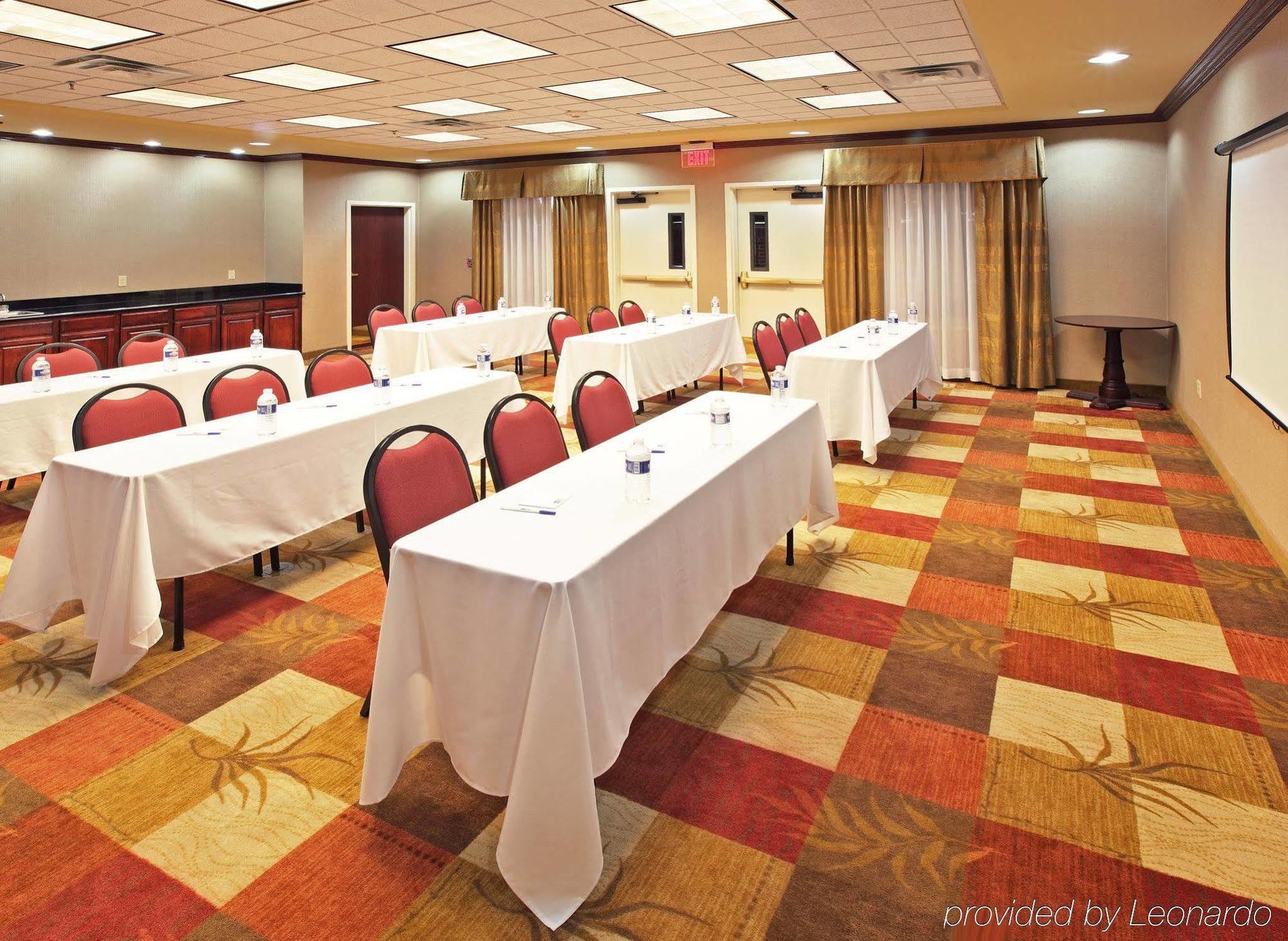 Express And South Park Plaza By Ihg 2*