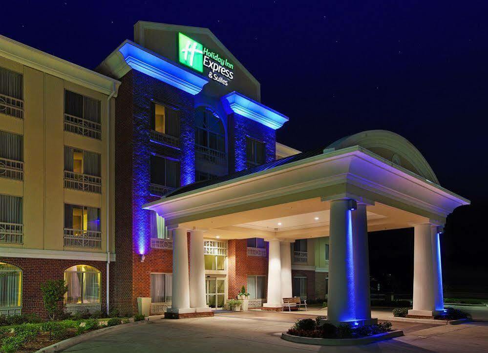 Holiday Express And South Park Plaza By Ihg Hotel 2*